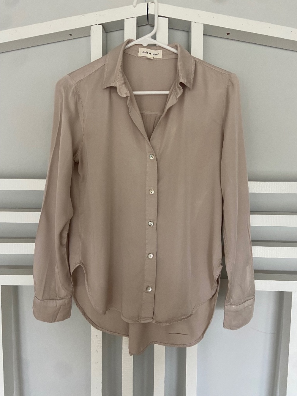 Cloth & Stone Silky Button Down Shirt | Size XS | Like New